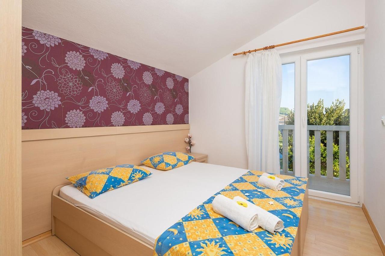 Apartmani Kastelancic Podstrana Kültér fotó
