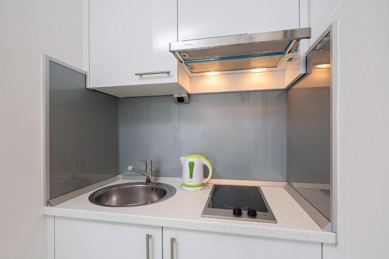 Apartmani Kastelancic Podstrana Kültér fotó