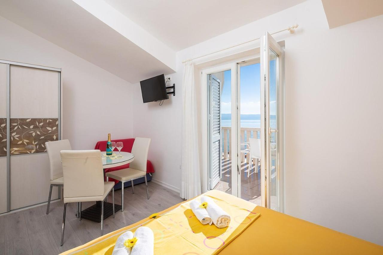 Apartmani Kastelancic Podstrana Kültér fotó